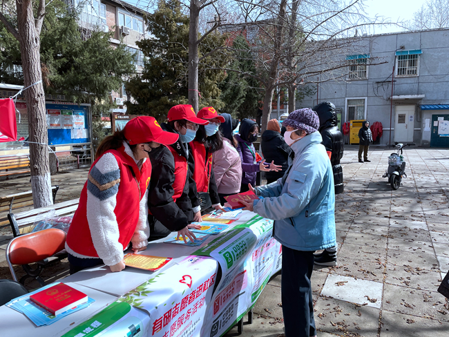 青春志愿心向黨——有研集團開展“有研志愿者進社區(qū)”活動