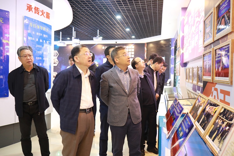 有研集團(tuán)副總經(jīng)理周旗鋼一行到江西省科學(xué)院調(diào)研