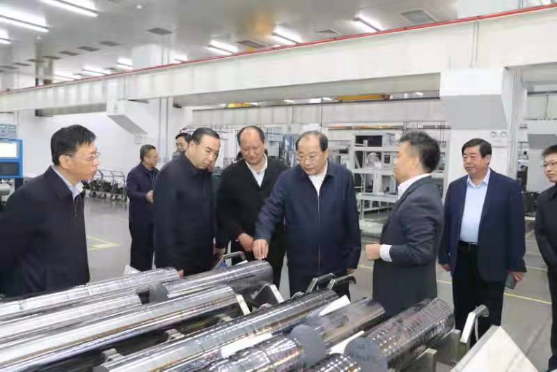 德州市委書記田衛(wèi)東到山東有研半導體調(diào)研