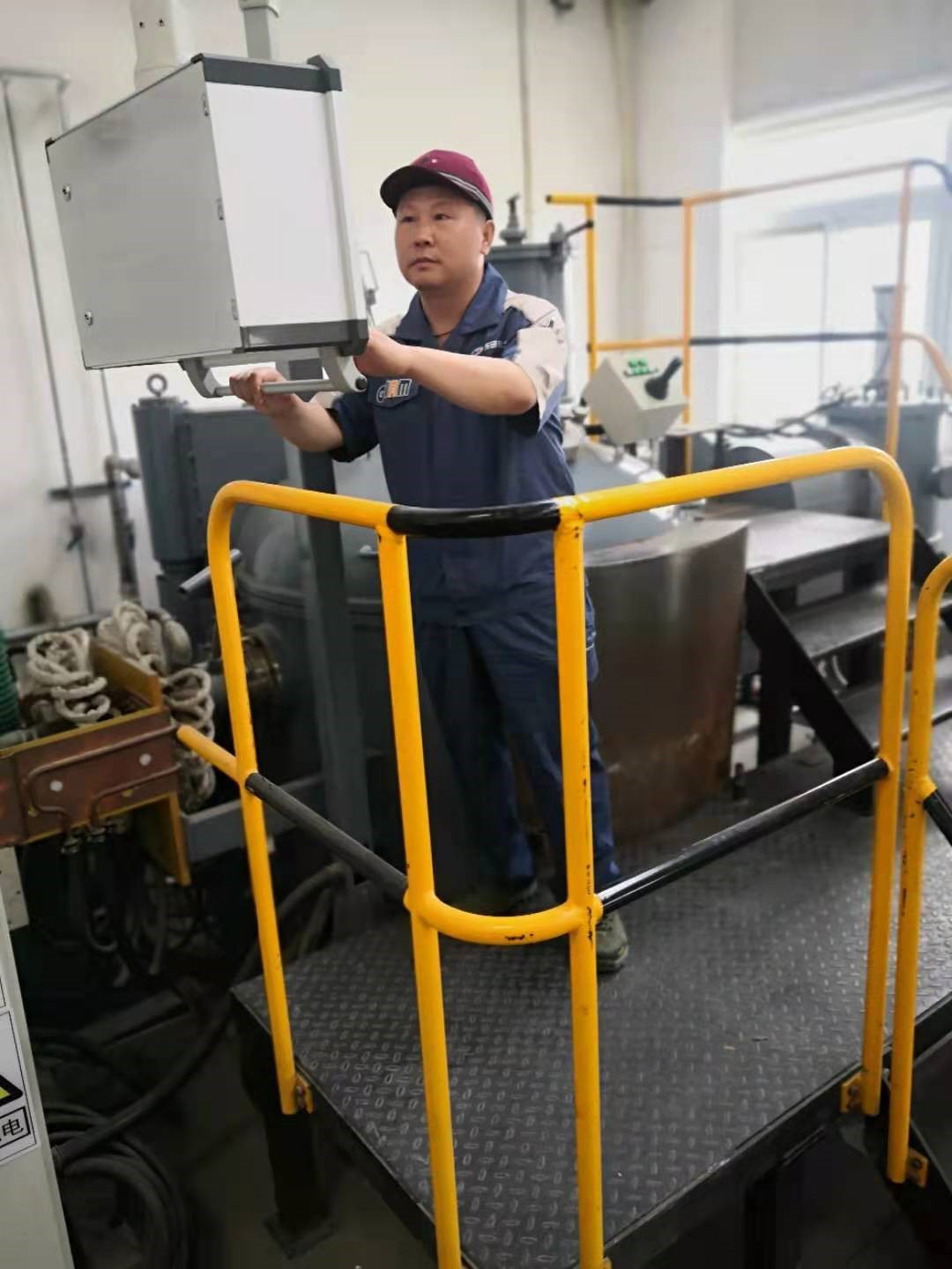 中國有研技能人才隊伍建設(shè)喜報頻傳！有研稀土張艷嶺入選第二批中央企業(yè)“大國工匠”培養(yǎng)支持計劃 有研硅魯強獲“全國技術(shù)能手”稱號