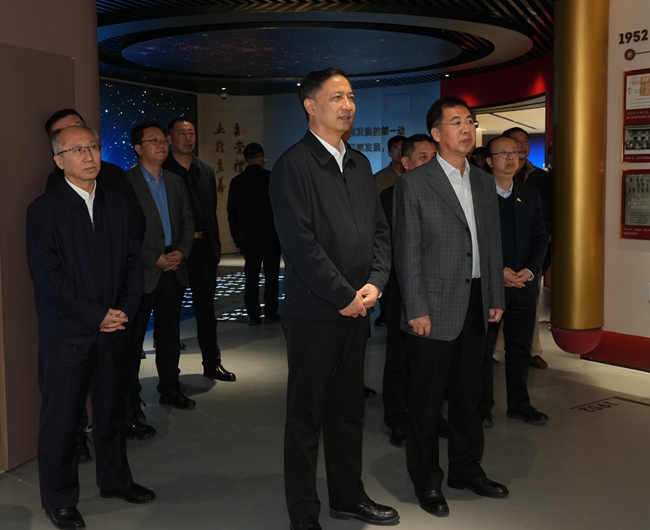 山西省委常委、大同市委書記盧東亮一行到訪中國有研