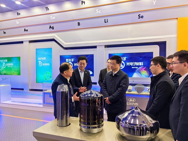 中國(guó)黃金集團(tuán)副總經(jīng)理姜良友一行到中國(guó)有研調(diào)研交流