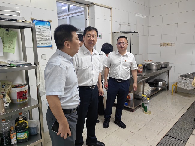 中國(guó)有研黨委書(shū)記、董事長(zhǎng)趙曉晨帶隊(duì)赴康普錫威、有研增材進(jìn)行安全檢查