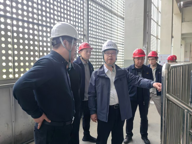 中國(guó)有研副總經(jīng)理毛昌輝帶隊(duì)赴樂山有研、有研重冶和國(guó)合重慶進(jìn)行安全檢查
