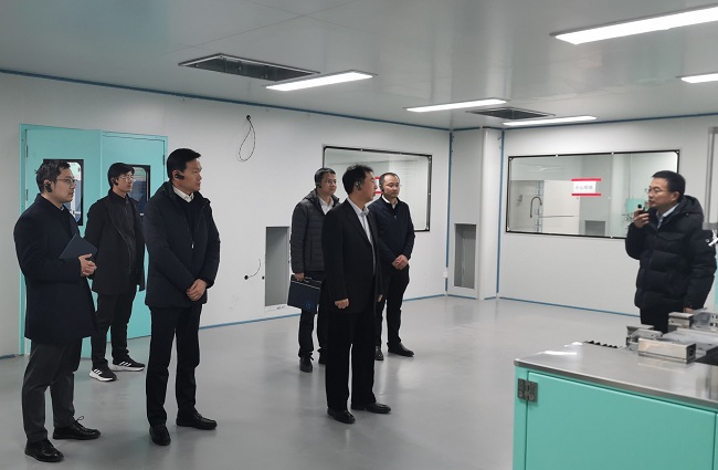 中國有研黨委書記、董事長趙曉晨一行到國聯(lián)研究院調(diào)研
